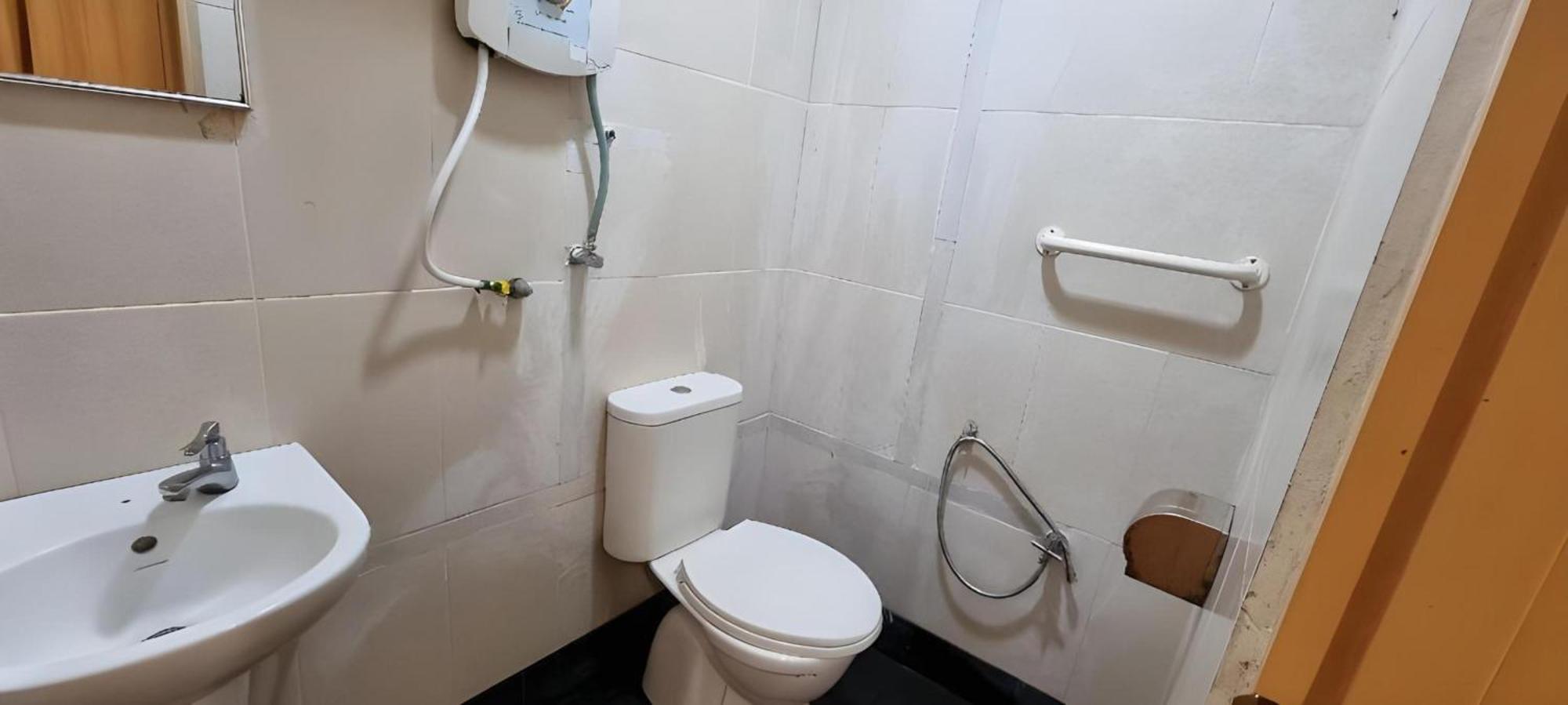 Amani Hotel Kampong Sungai Ramal Dalam Esterno foto