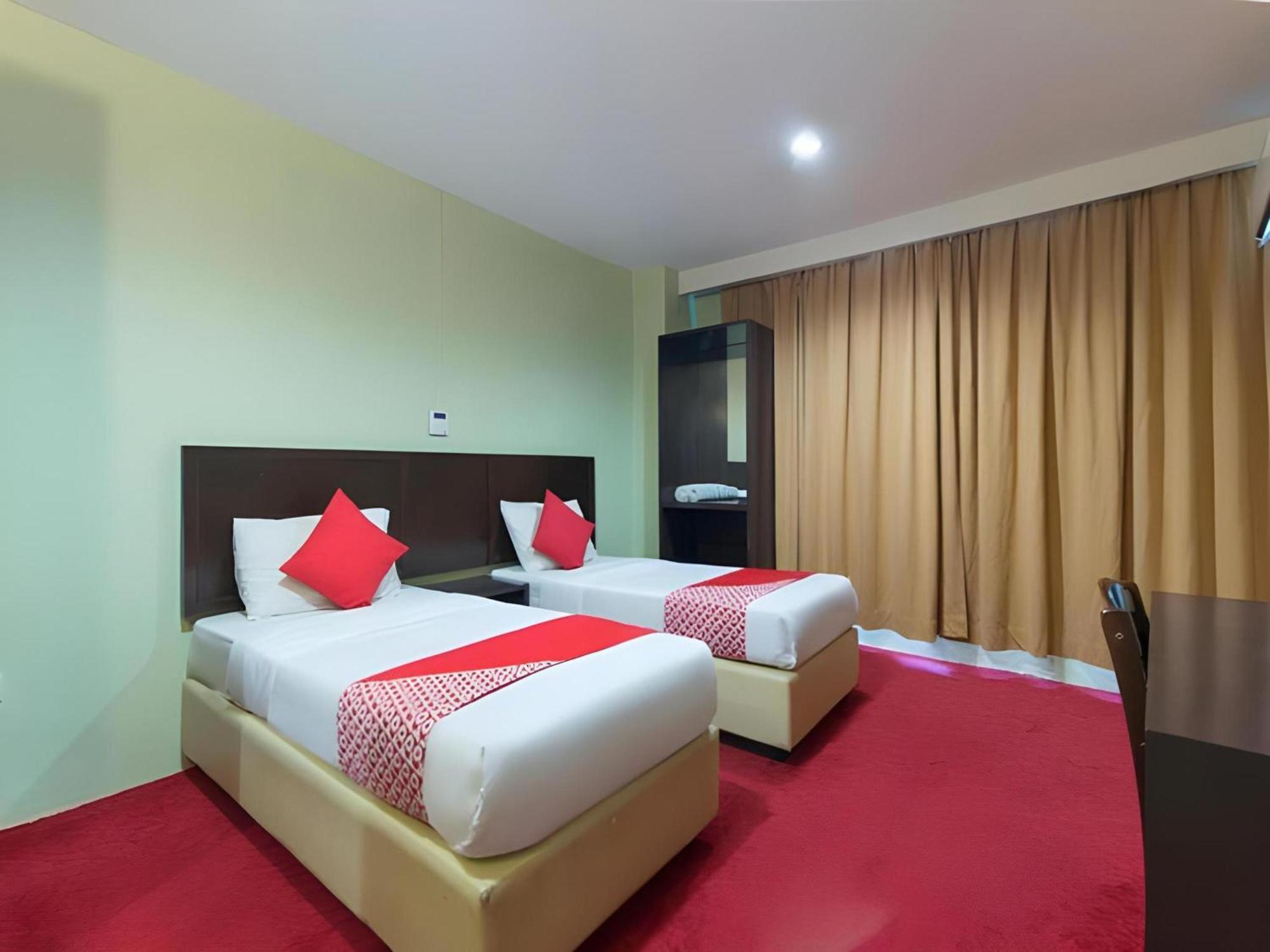 Amani Hotel Kampong Sungai Ramal Dalam Esterno foto