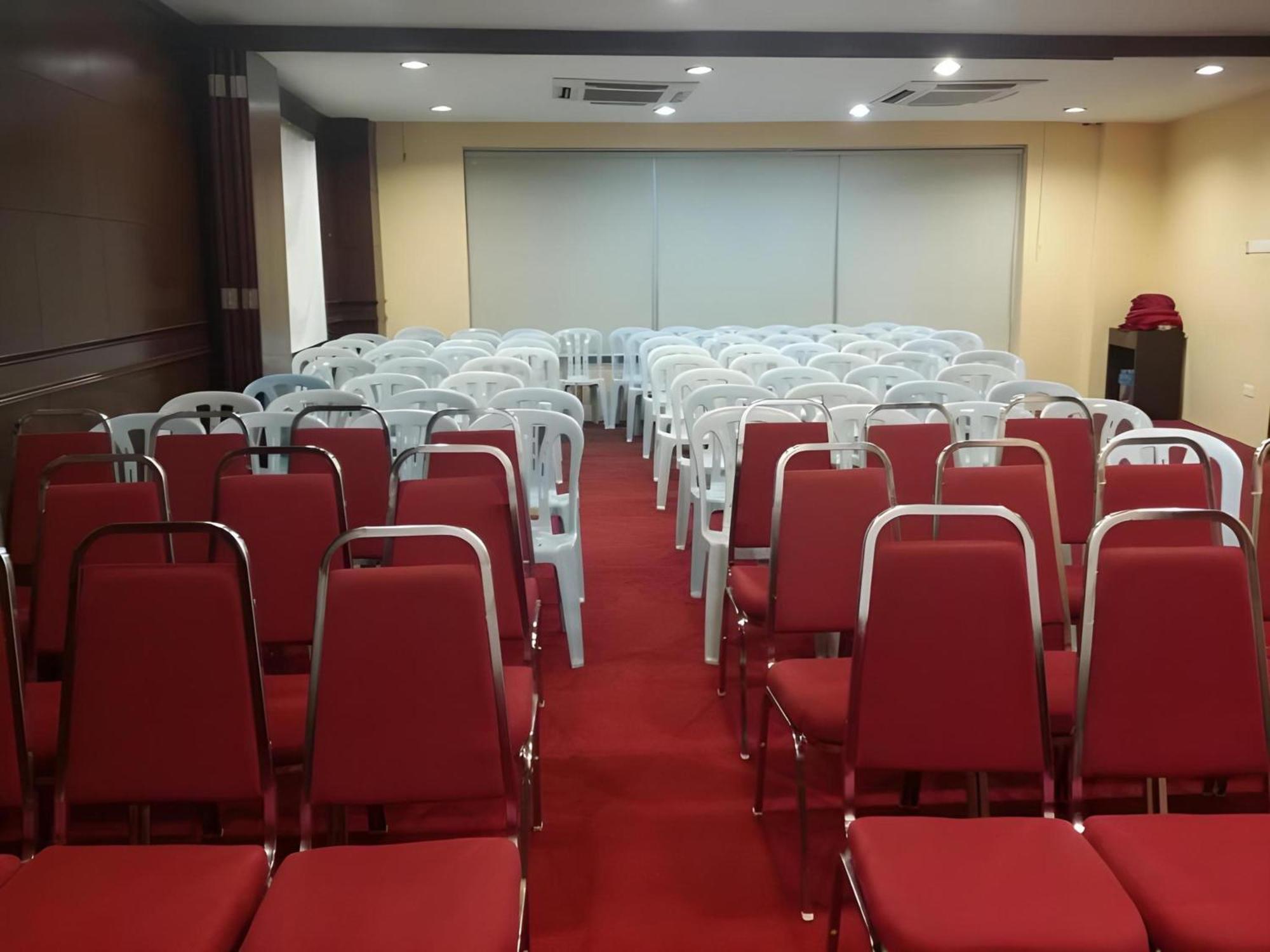 Amani Hotel Kampong Sungai Ramal Dalam Esterno foto